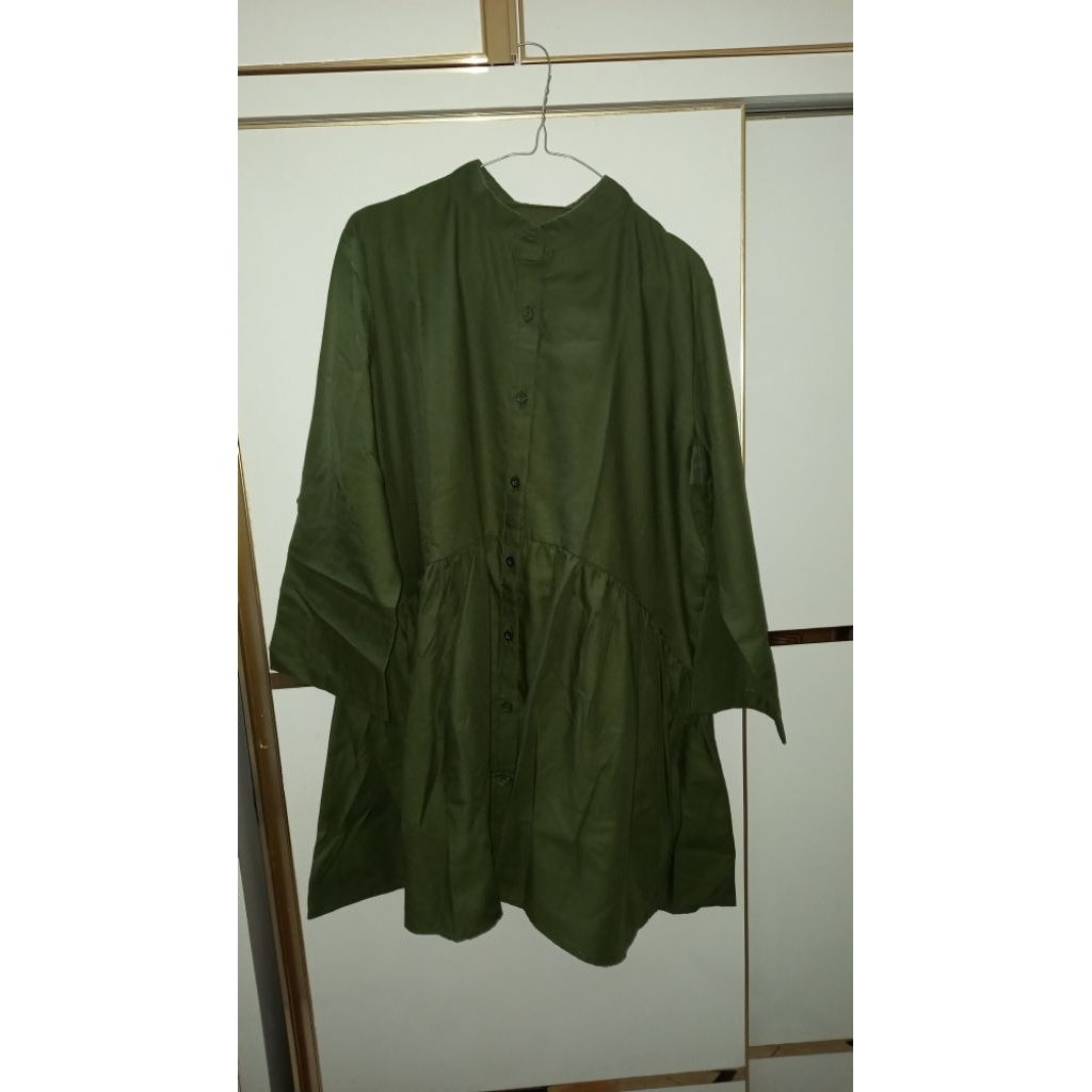preloved tunik hijau army