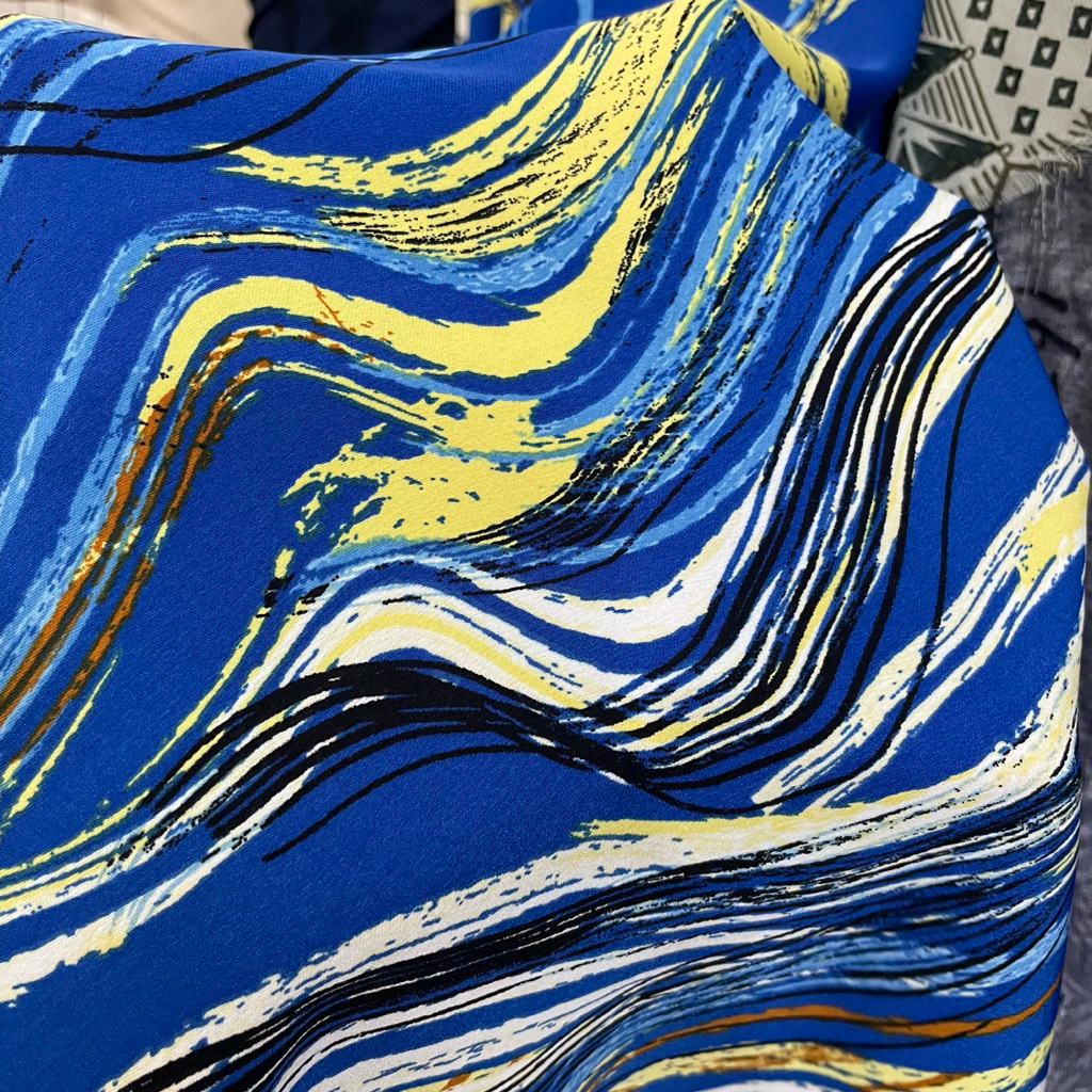 kain wolpeach sutra motif abstrak premium - kain soft wolfis premium - kain monalisa sutra dzb