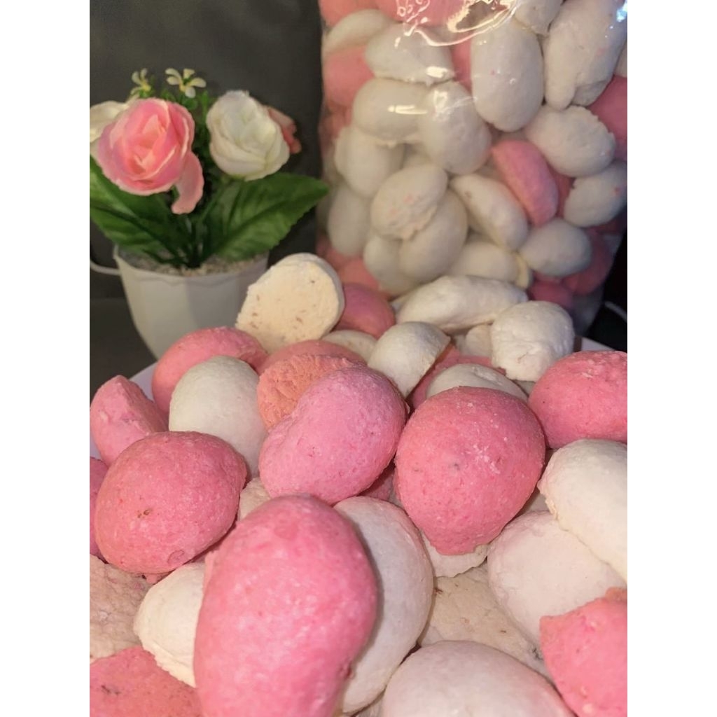 

1 KG KUE SUBADRA CAKETRA KUE TRADISIONAL RENYAH MANIS LEMBUT DI MULUT MAKANAN RINGAN CEMILAN JADUL