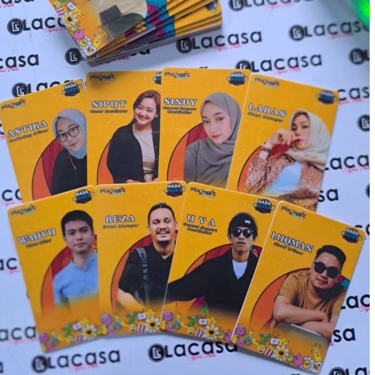 

Kartu Mahasiswa. Kartu Pengenal. Kartu Siswa dan pelajar