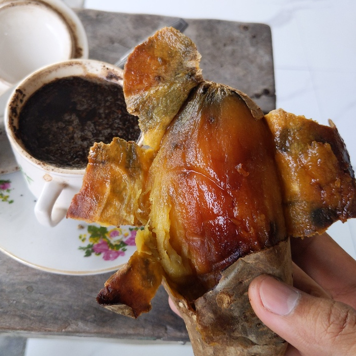 

Ubi Bakar Madu Cilembu Asli Matang (Oven)1kg