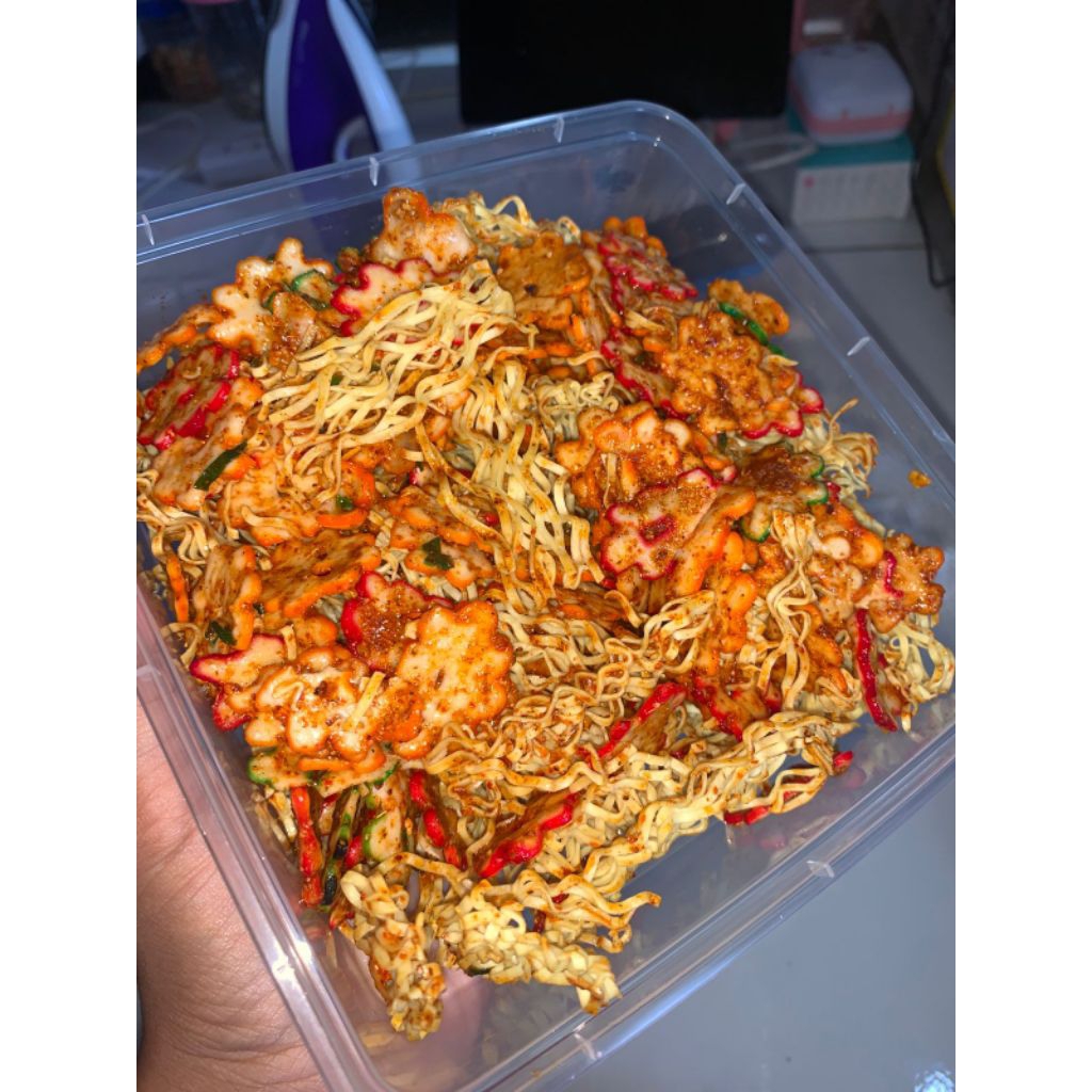 

MIX 2 menu ( MIHCINTAIMU & BERBUNGA)