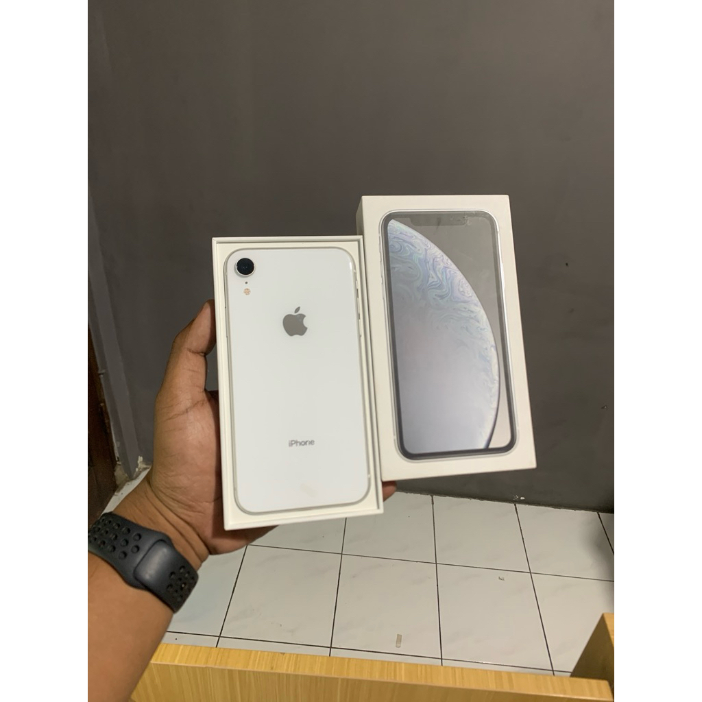 iphone xr 128gb ibox warna white