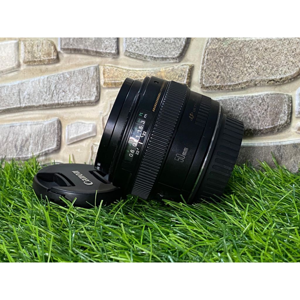 lensa Canon 50mm F1.4