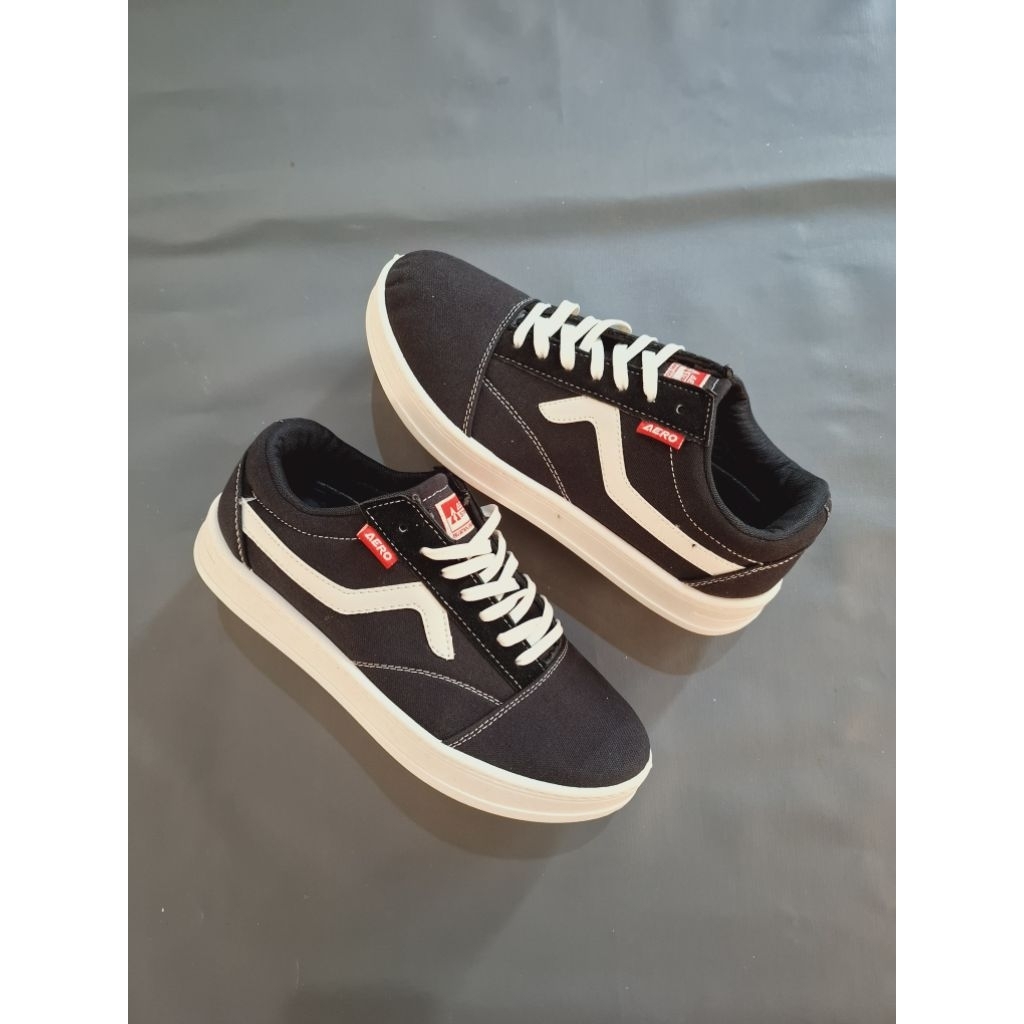 Aerostreet Massive Low 37-44 | Aerostreet Sneakers | Aerostreet Defect