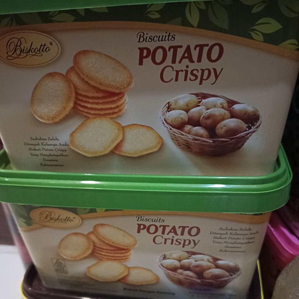 

Biskitop Potato Crispy Box Plastik 400gr