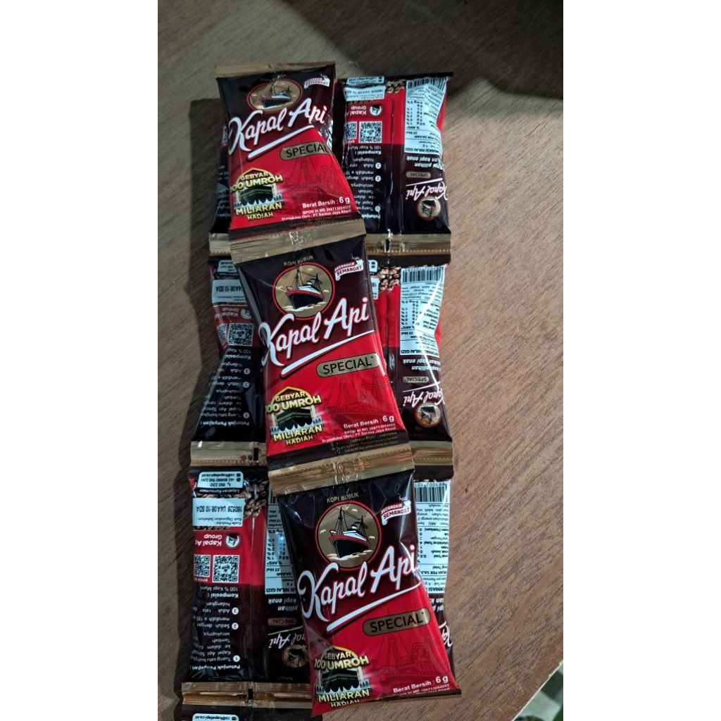 

Kopi Kapal Api Renteng Isi 10 pcs