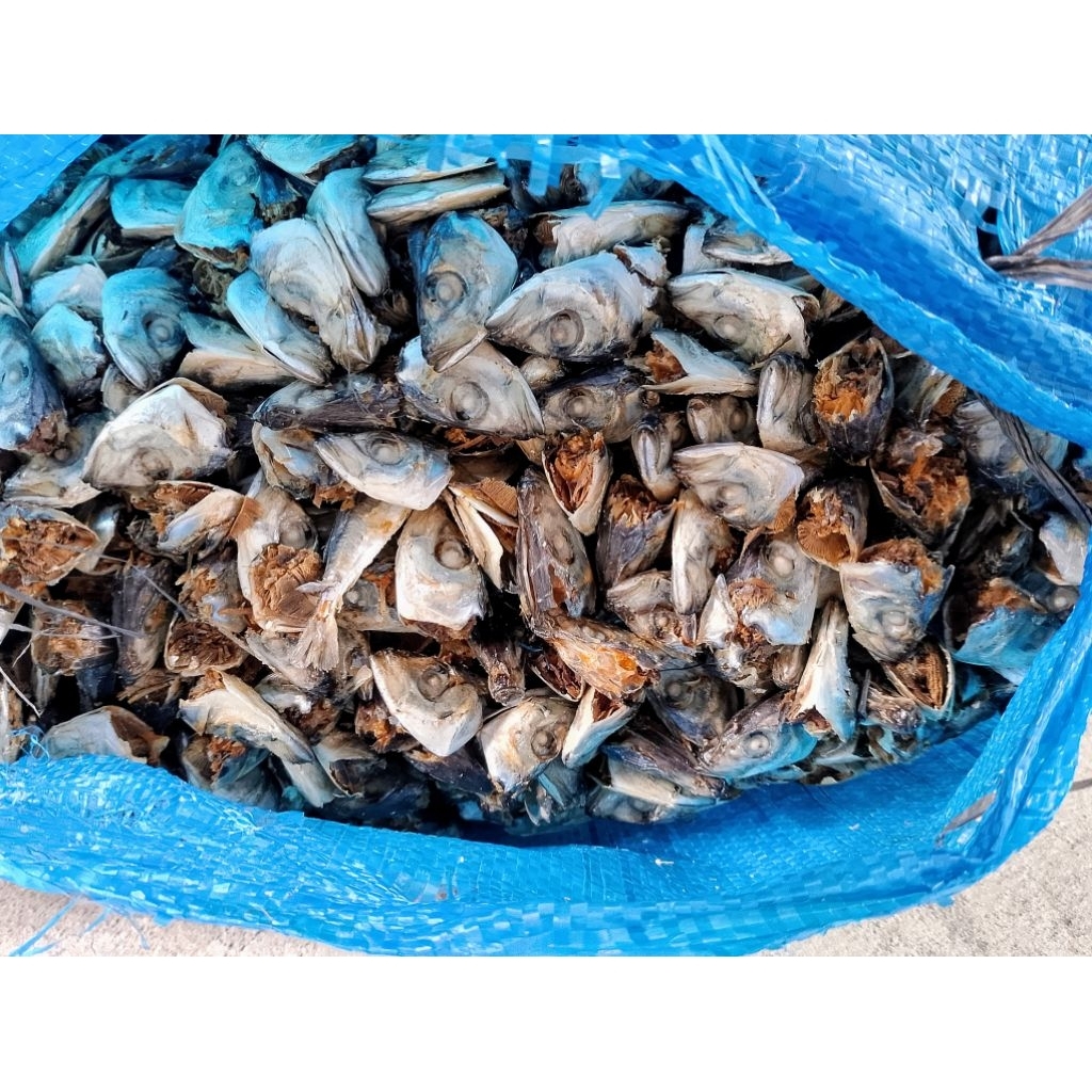 

Kepala Ikan Kering – Bahan Campuran 5 kg Pakan Ternak Ayam, Ikan, Bebek berat 5 KG