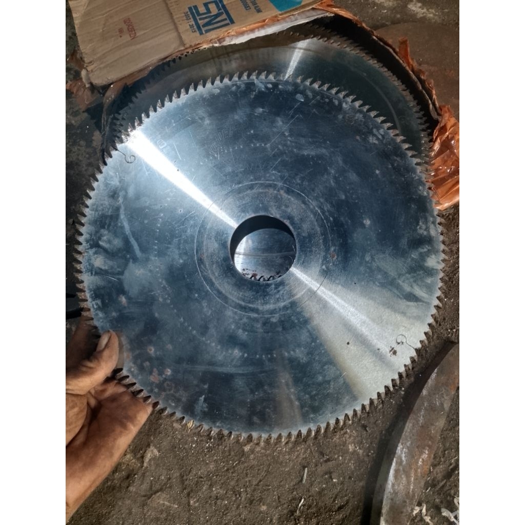 Bahan pisau tajam baja HSS serkel bekas merk kanefusa germany tanpa angin-angin