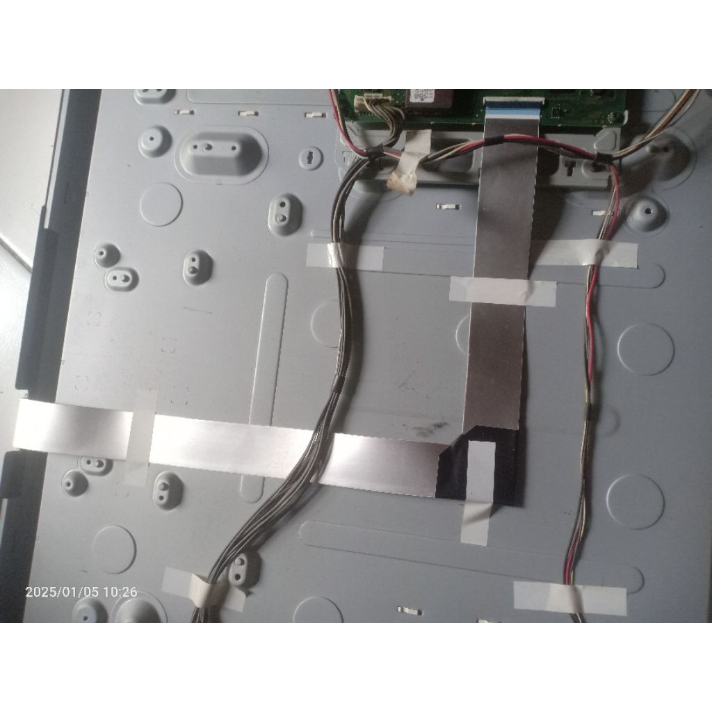 Kabel fleksibel flexible LVDS tcon TV LCD SONY 32 inchi tipe KLV-32BX300 cabutan original
