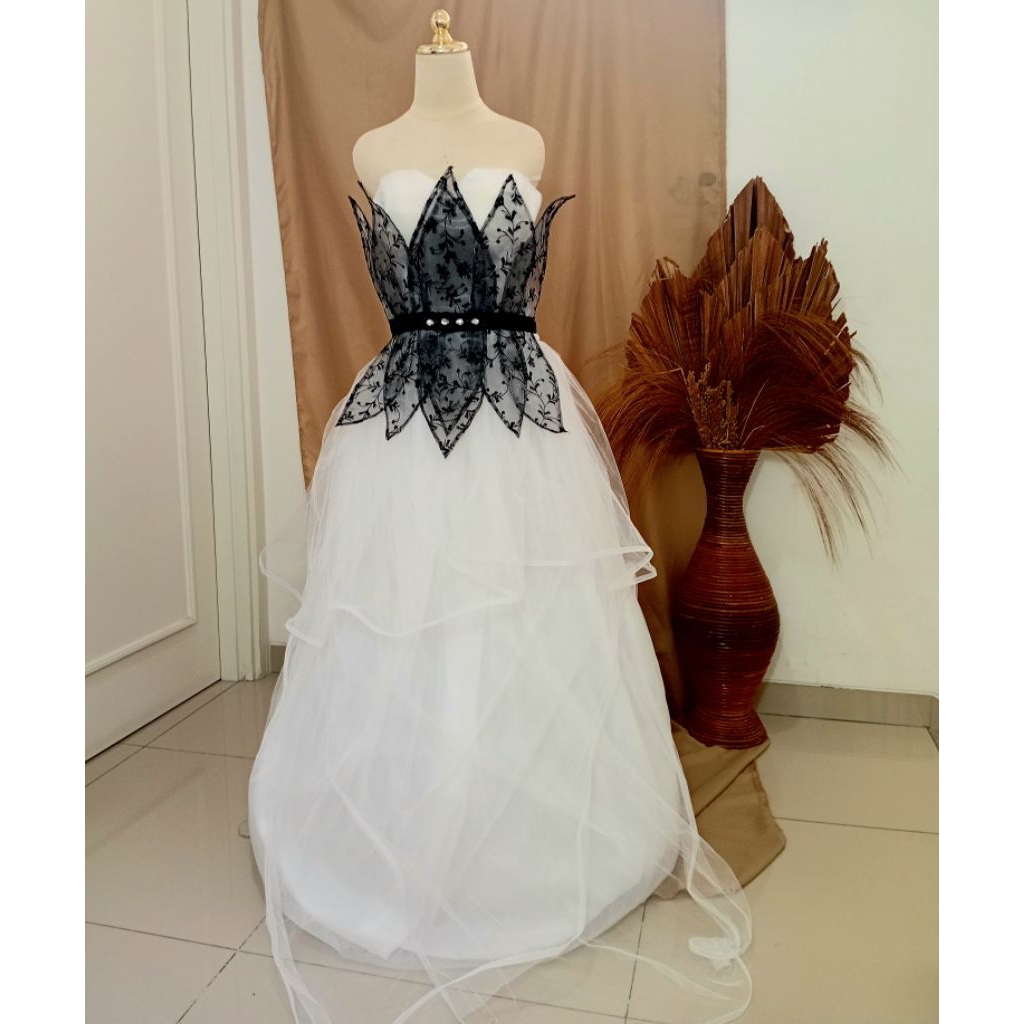 sewa gaun pengantin-sewa wedding dress-sewa baju pengantin