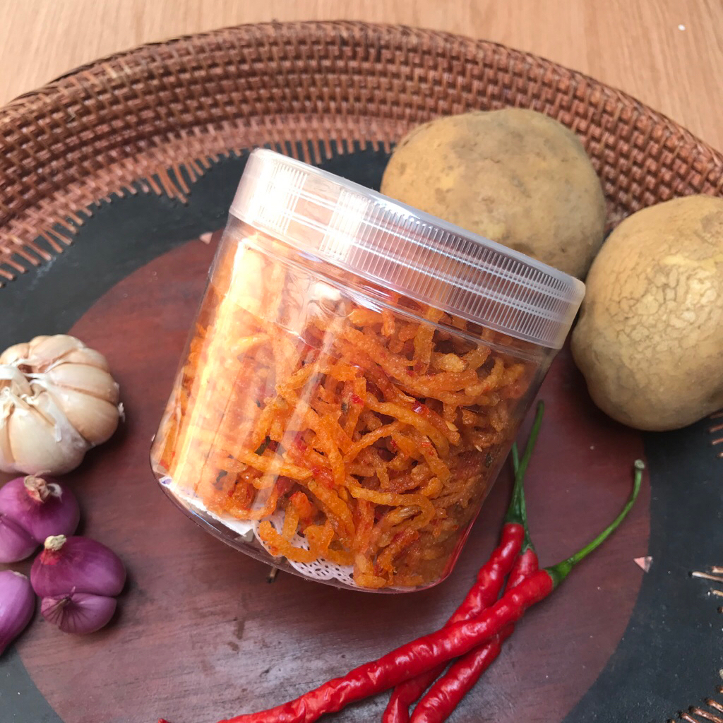 

Gha Rosticeri Keripik Kentang Mustofa Balado 120gr Pedas Manis Daun Jeruk