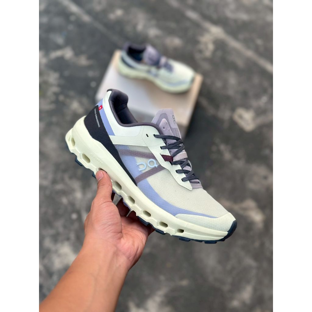 Sepatu Running Pria On CL Vista Cream Blueberry