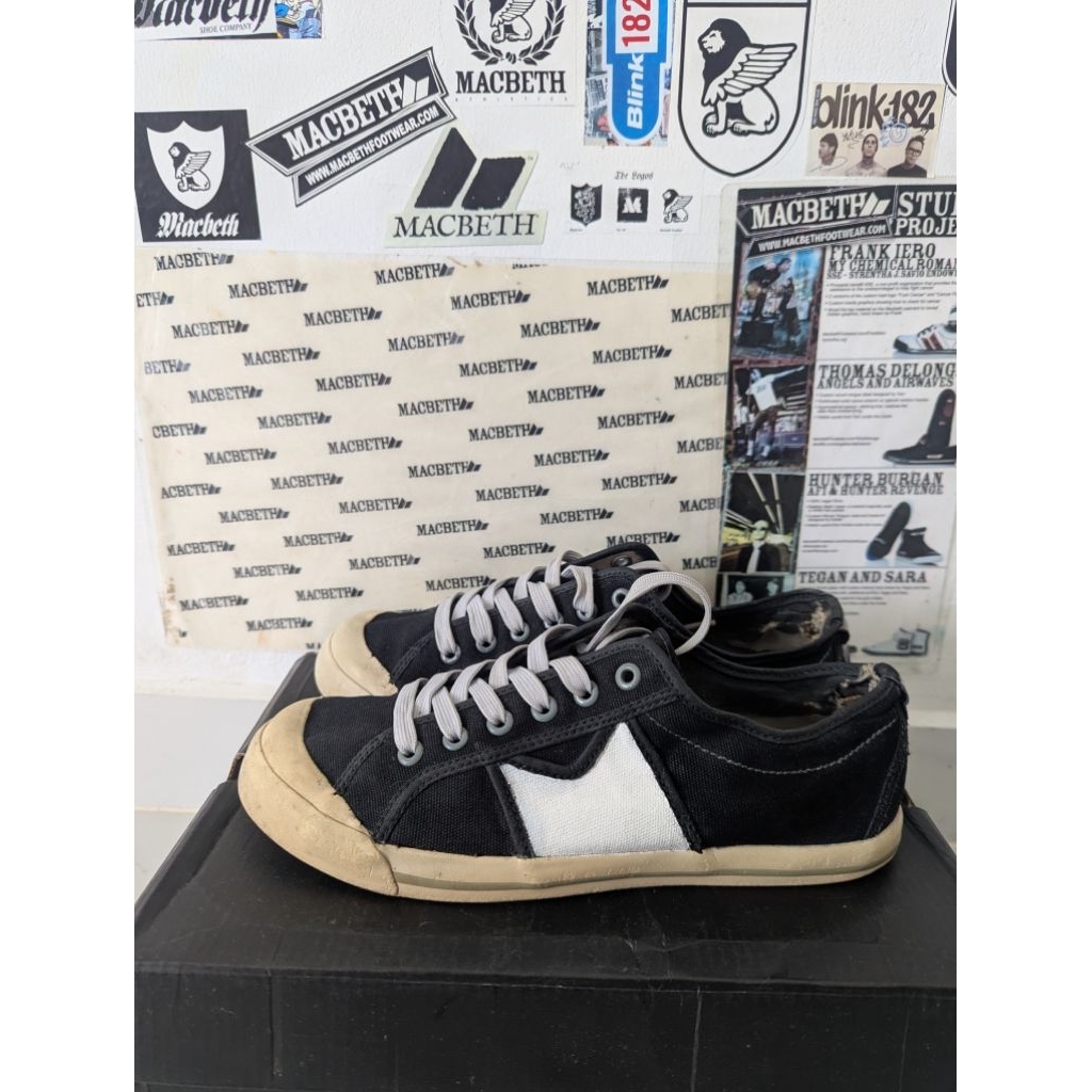 Macbeth Eliot Classic Gunmetal (38)