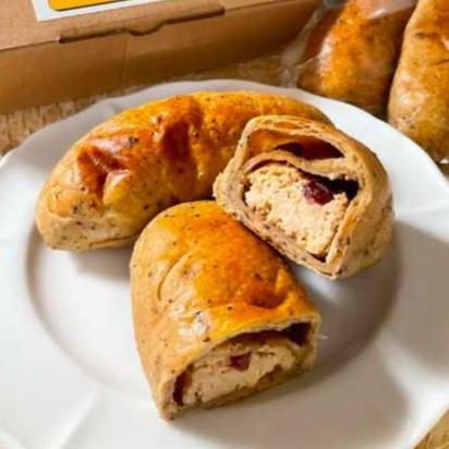 

Homemade Sourdough by Dapur GF Hilya Gut Smile