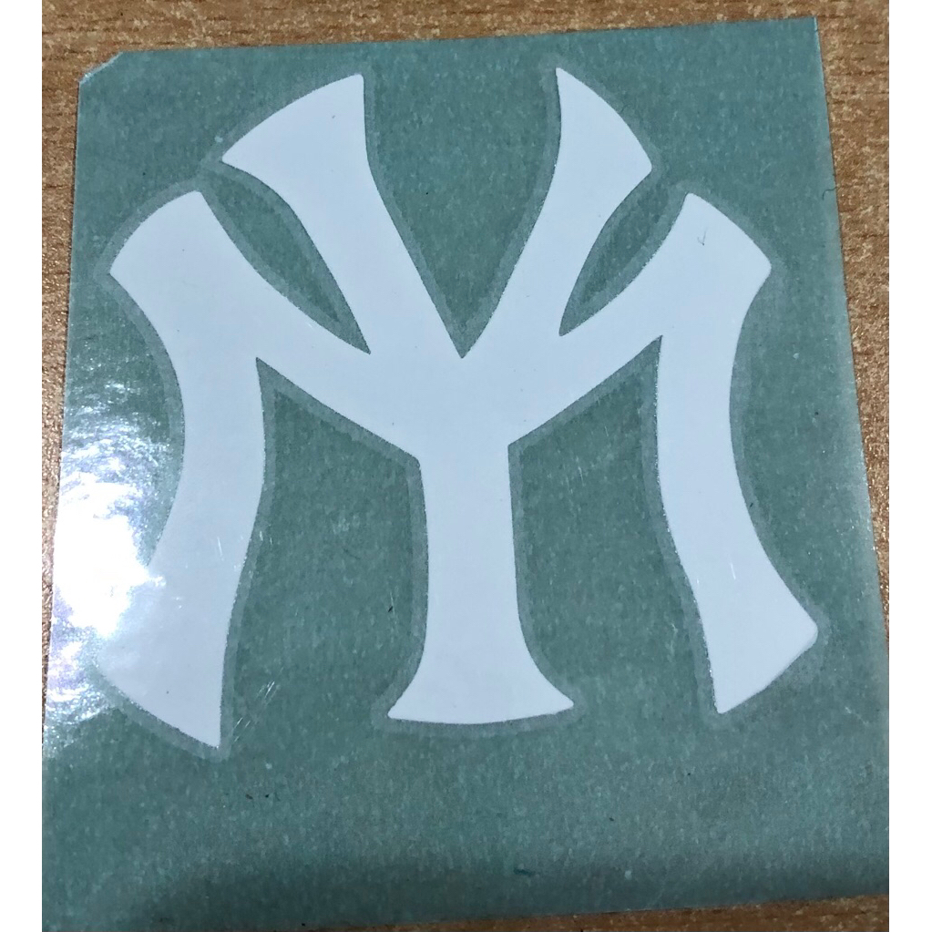 

Stiker loggo MY Uk 5,5 CM x 5,5 CM Warna Putih