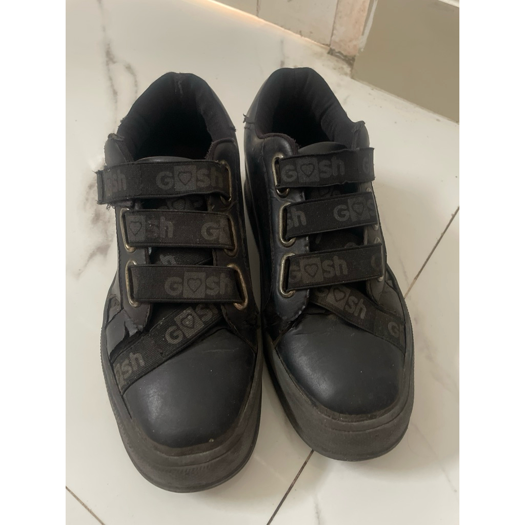 sepatu gosh anak