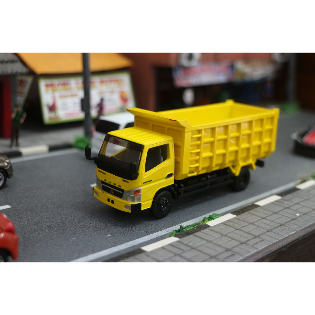 Miniatur Truk Canter Dump Truck 1:64 3D Printed