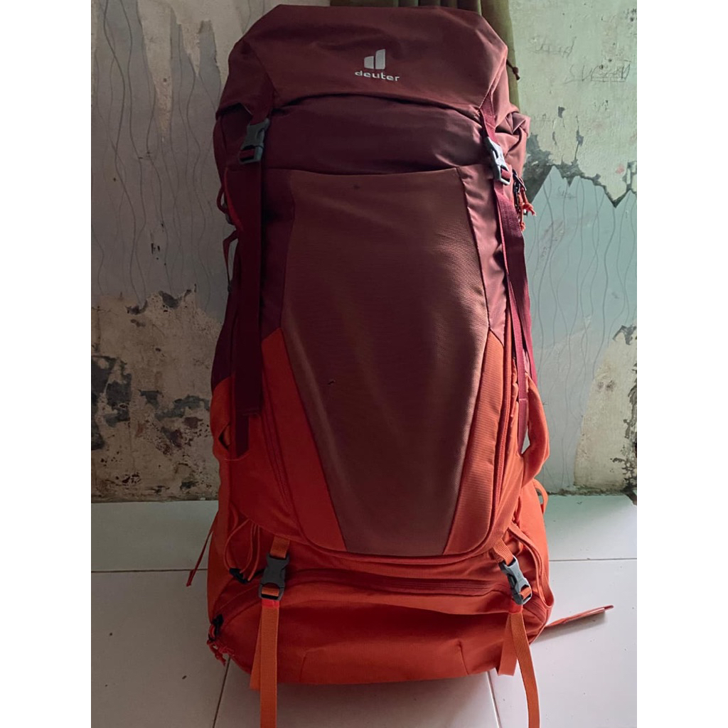Carrier Deuter Seri Futura Air Trek 60+10L