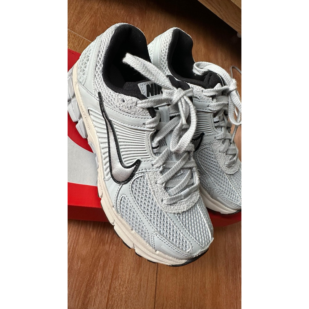 nike zoom vomero 5 woman