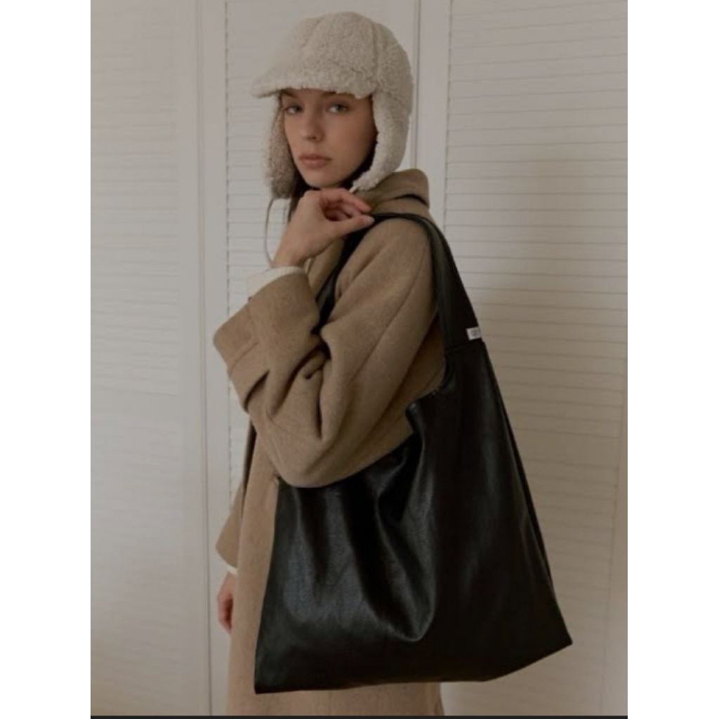 Depound Bag Black