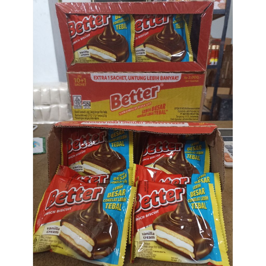 

1 Box Better Sandwich Biscuit isi 10 + 1 pcs x 27g biskuit berisi vanila cream dan berlumer coklat di luar