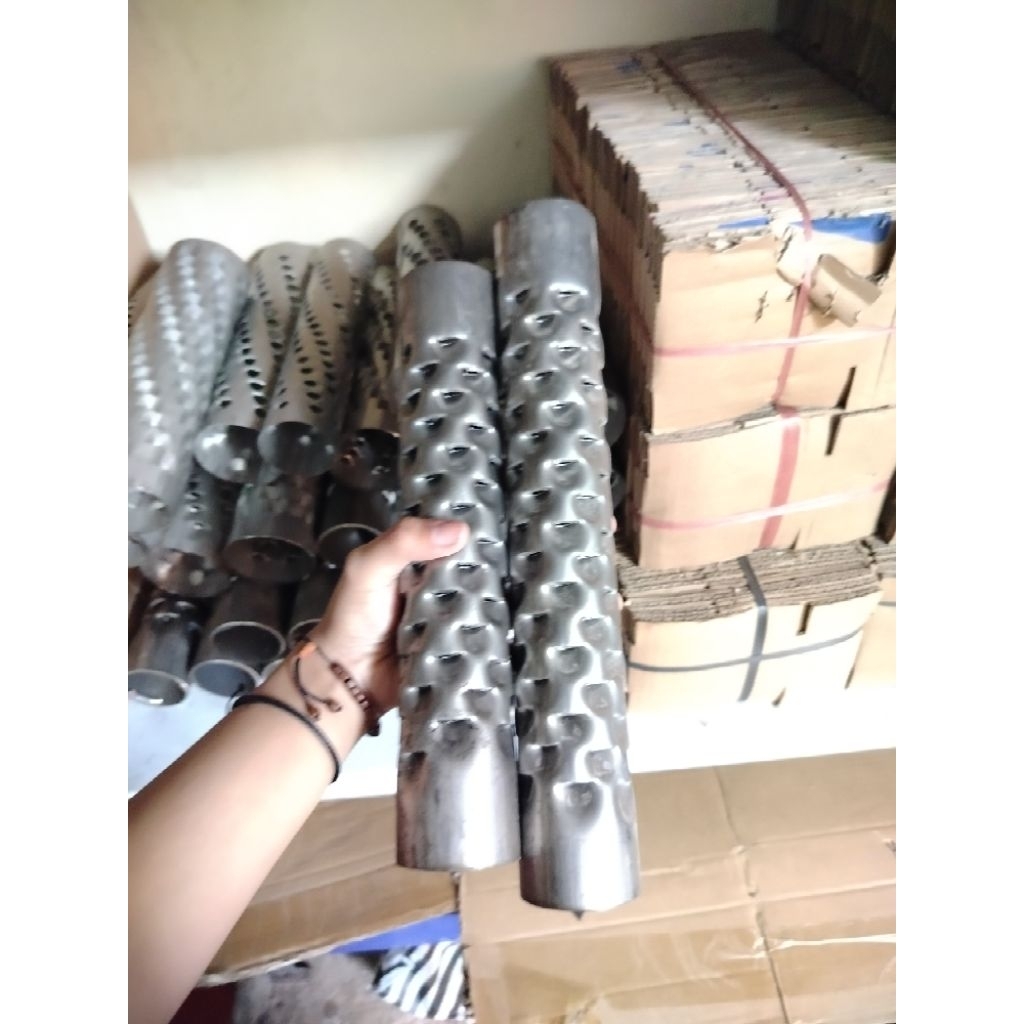 Sarangan knalpot motor / Resonator mobil bahan besi