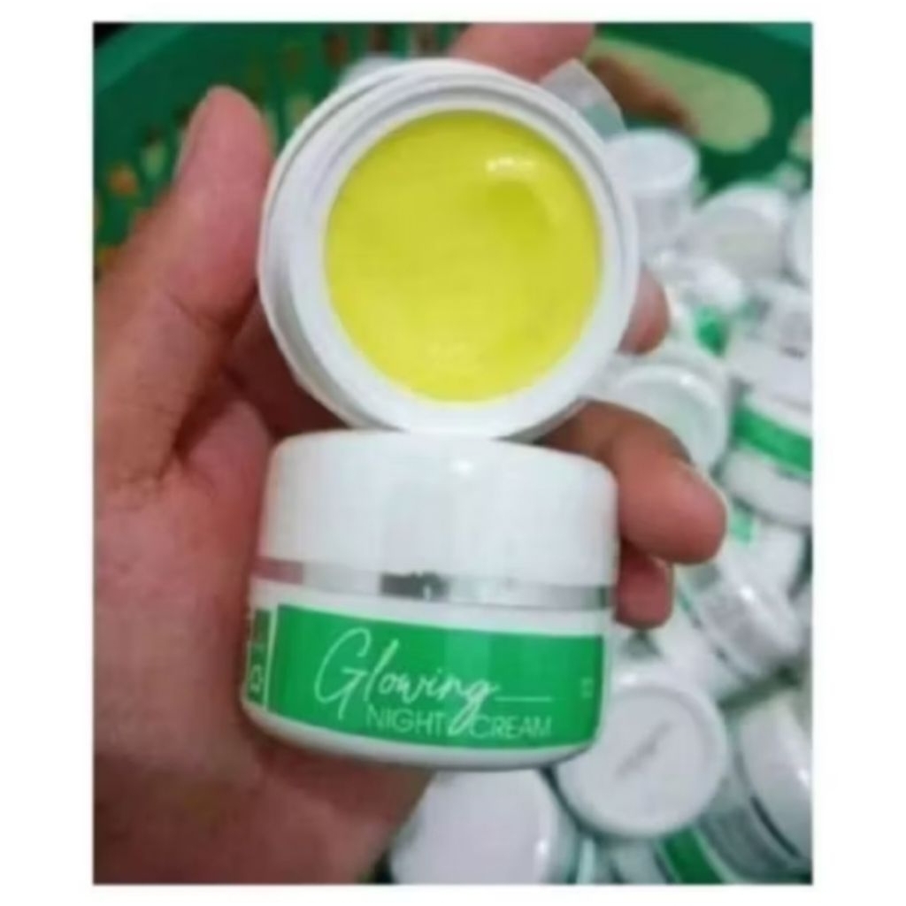 Maxie glow cream flek