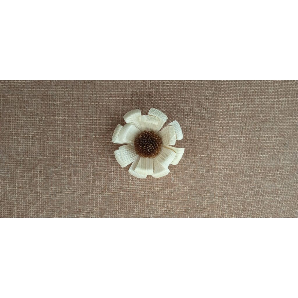 bunga klobot jagung, bunga klobot jagung model D