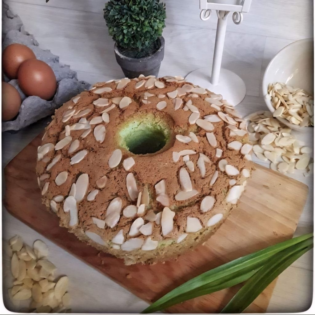 

Chiffon Pandan Almond Chocochip