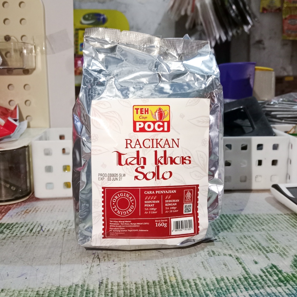 

RACIKAN TEH KHAS SOLO ORIGINAL POCI 1 POUCH 160 GRAM