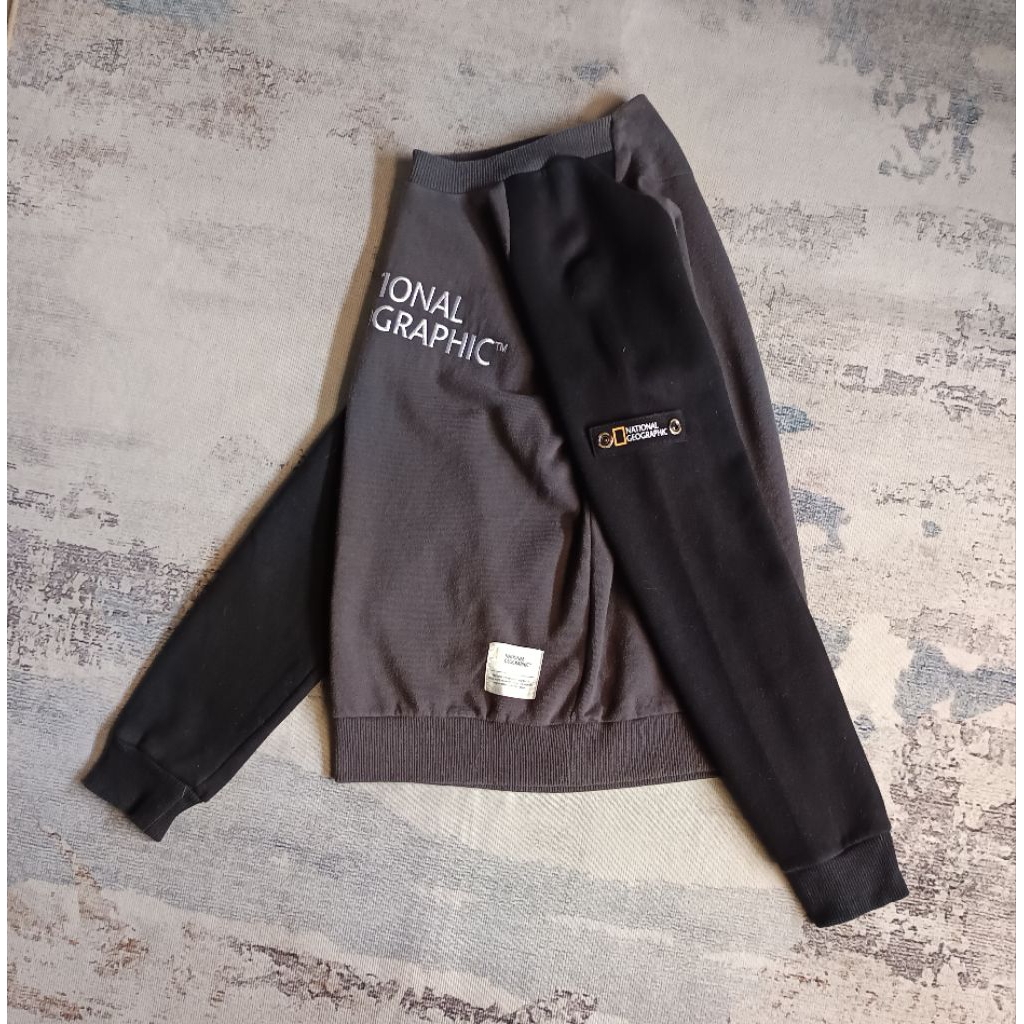 crewneck natgeo pacth logo bordir two tone