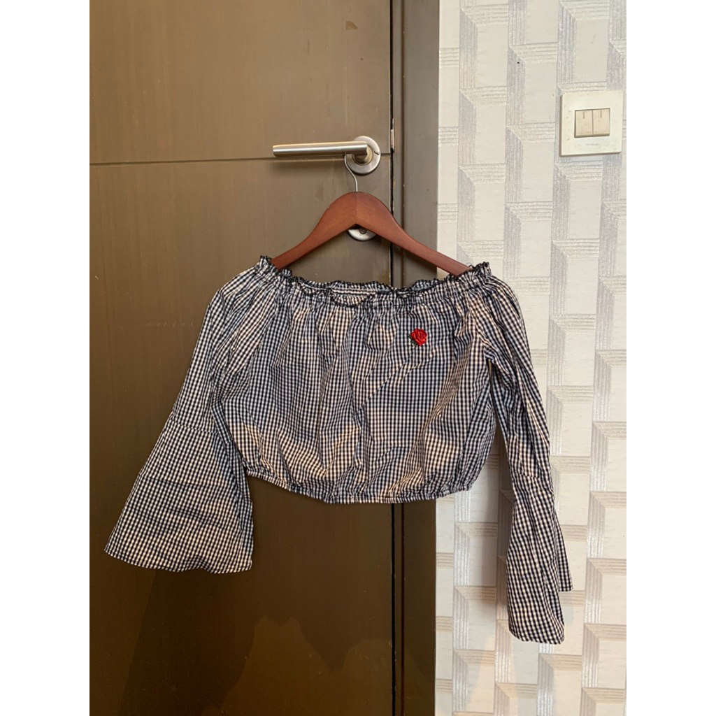 Pull & Bear Crop Top