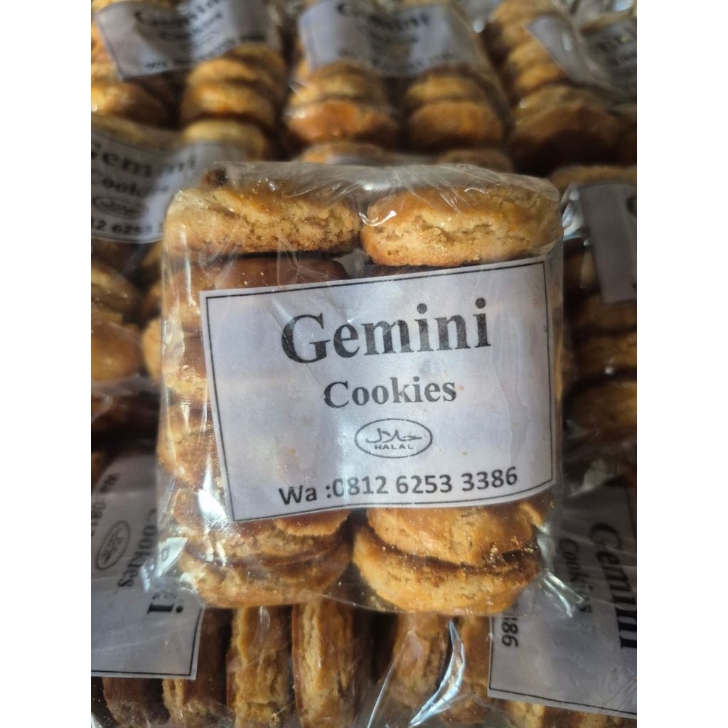 

Roti Kacang Cap Gemini Khas Medan isi 12 pcs