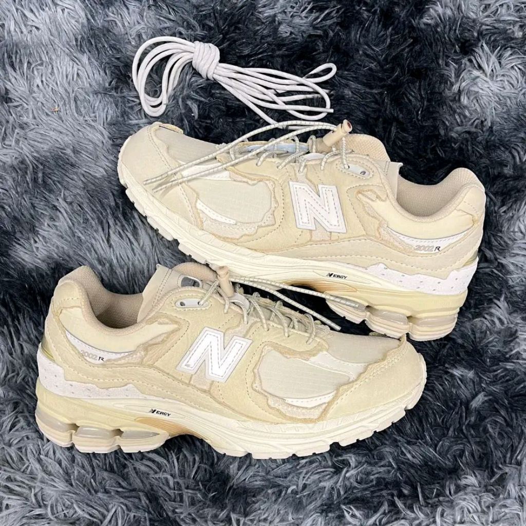 NB 2002R PROTECTION PACK SAND STONE