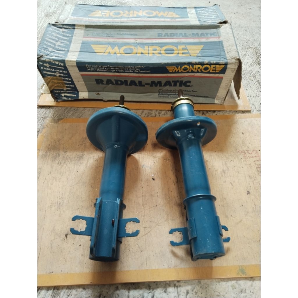 shock breaker depan daihatsu charade G10 G11 merk monroe