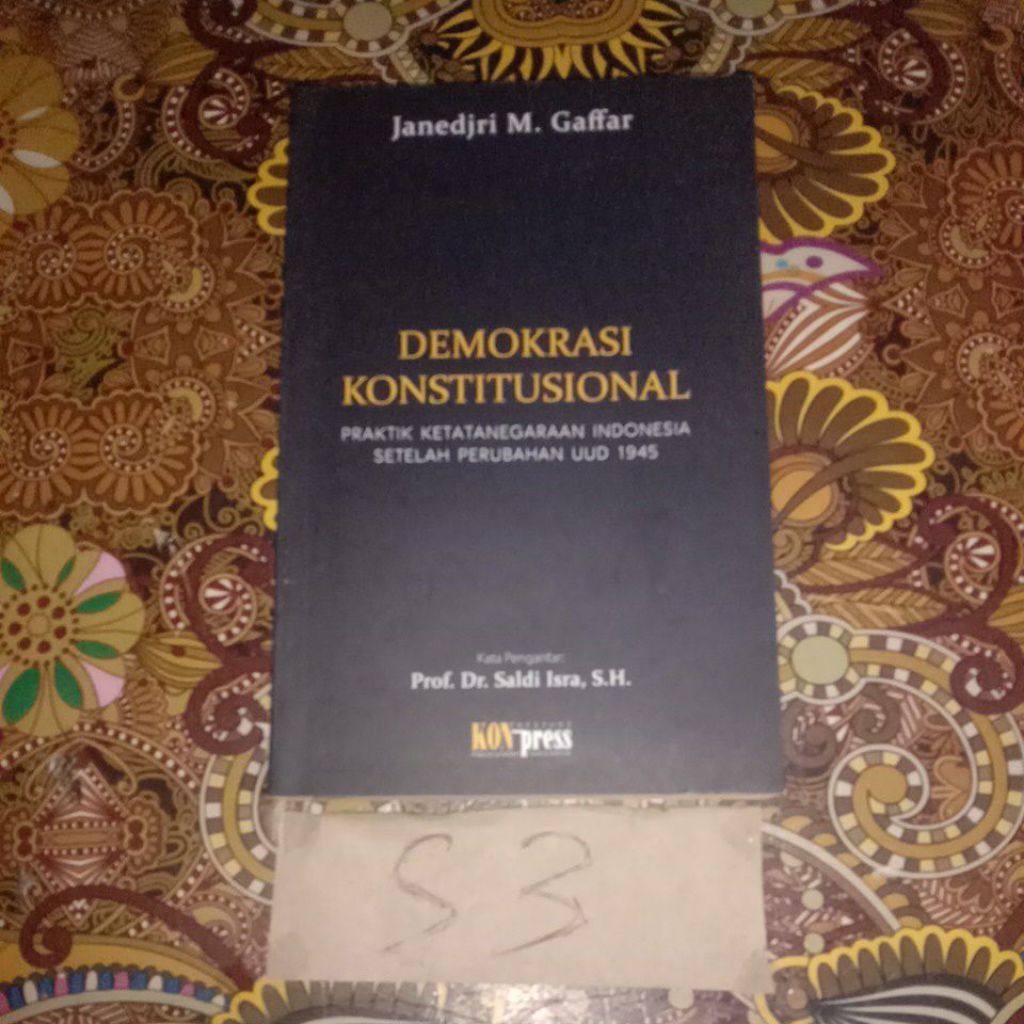 BUKU DEMOKRASI KONSTITUSIONAL