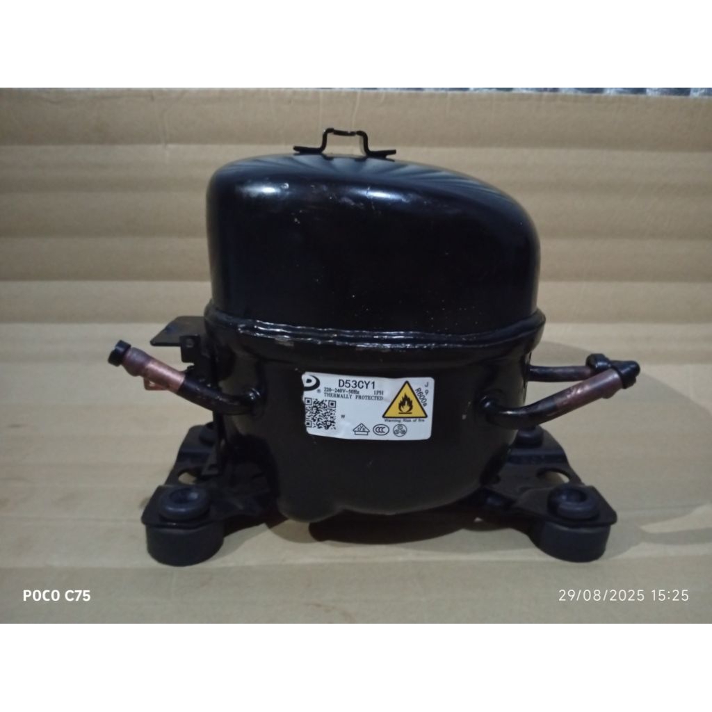 Kompresor kulkas HUAYI 1/6 Pintu 1 - Second