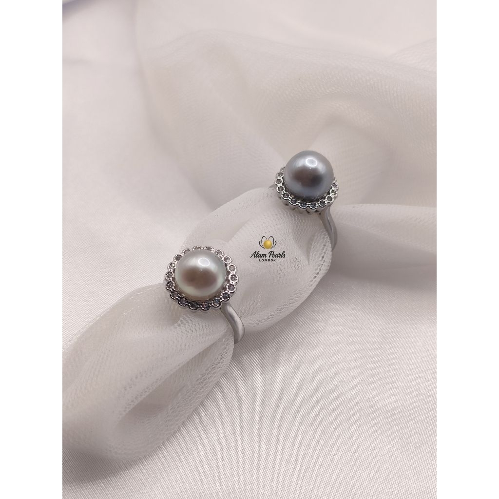 Cincin permata kecil mutiara laut