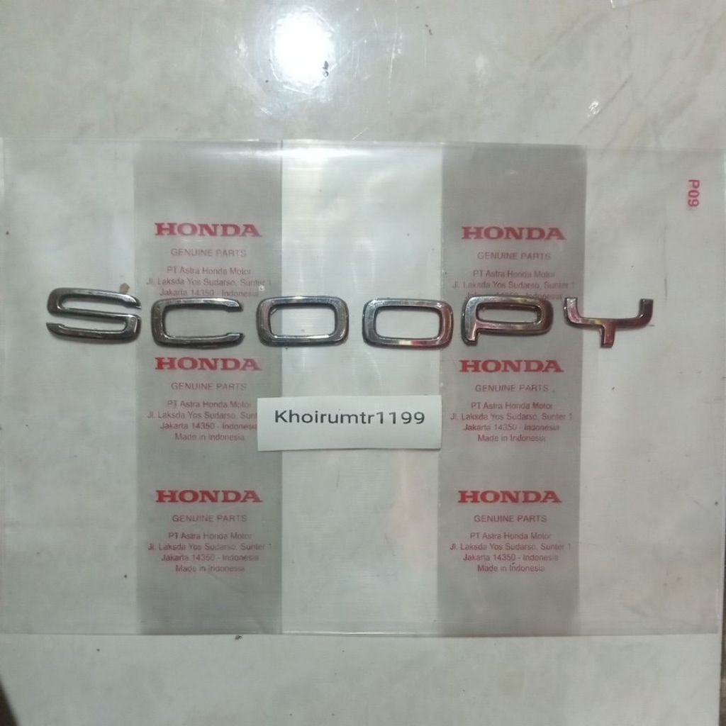 emblem scoopy 3D timbul honda scoopy 2021 2022 huruf (P) 1pcs