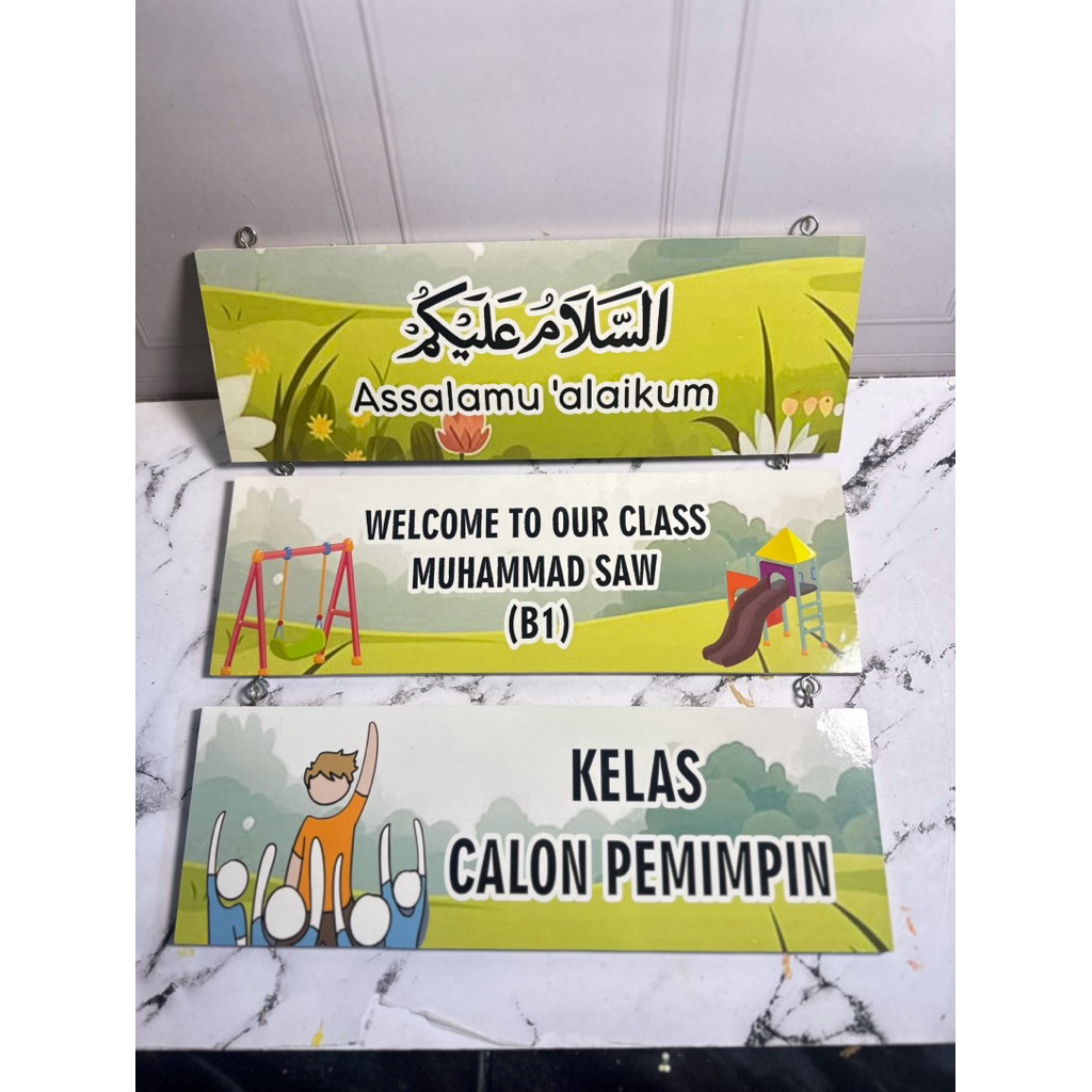 

Orlin - Papan petunjuk / Informasi / Papan Masuk Kelas Custom