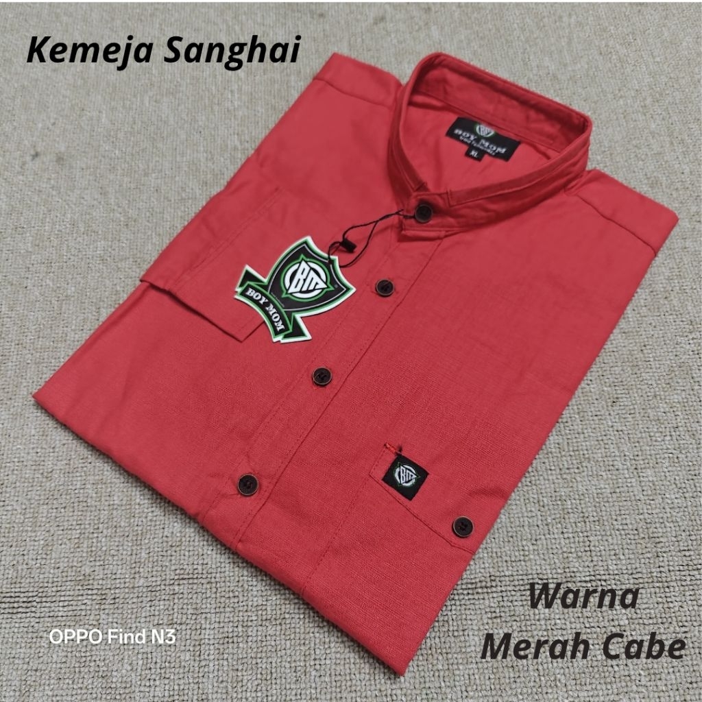 BOY MOM Kemeja Koko Kerah Sanghai Lengan Panjang Warna Merah Cabe Bahan katun Cigaret