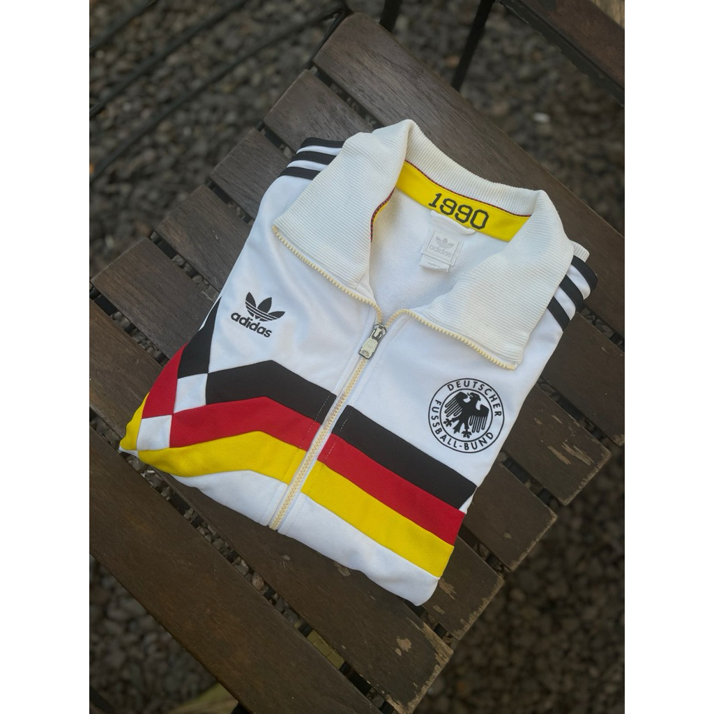 Tracktop Adds Germany