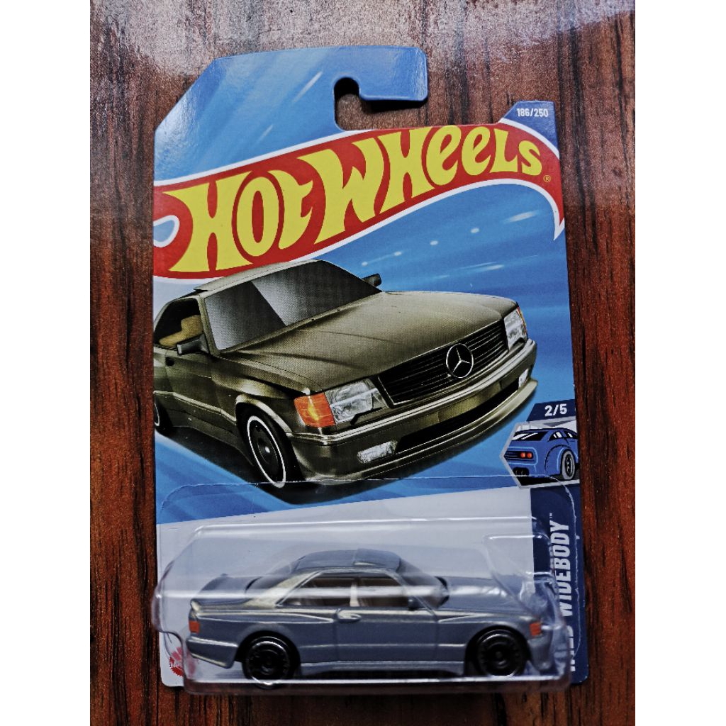 Hot Wheels Mercedes Benz 560 SEC AMG