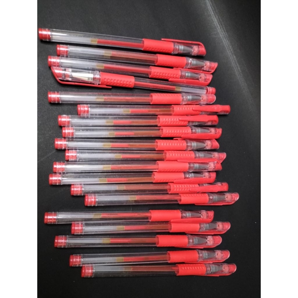 

Pulpen Cair Tinta Merah