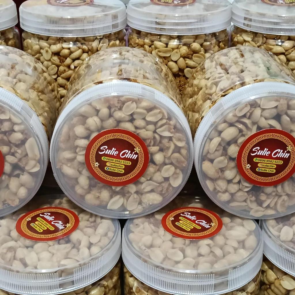 

kacang bawang ( Wangi , Gurih , Asin )