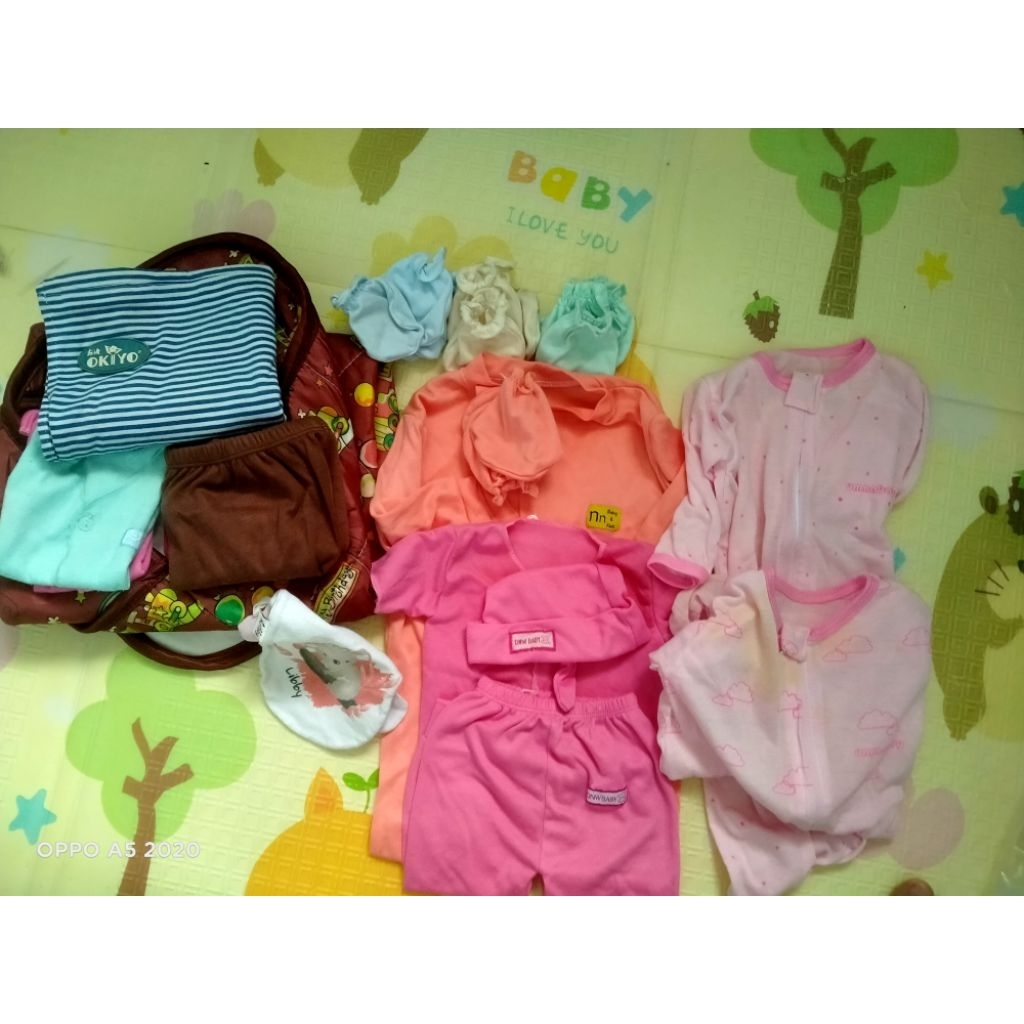 perlengkapan baju bayi(hibah)
