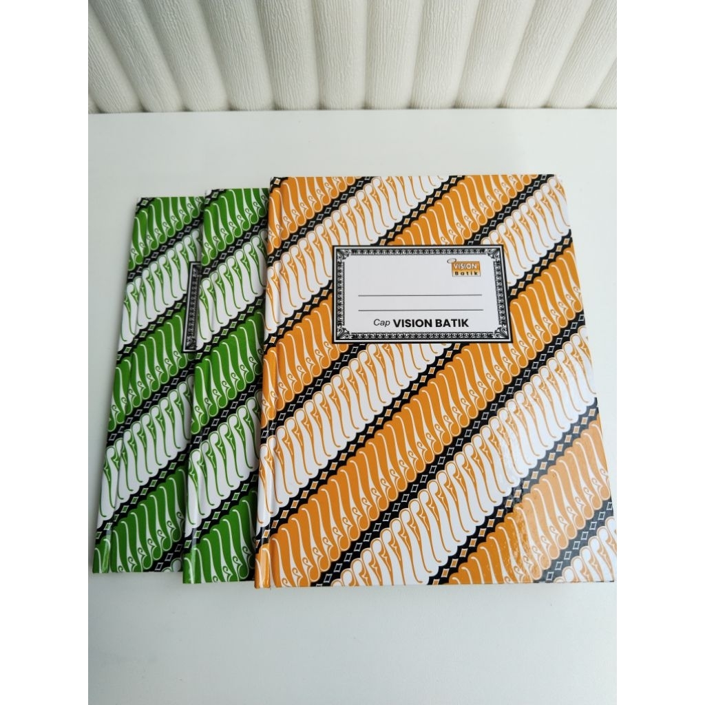 

Buku Batik Vision Hard Cover Ukuran Tanggung 100 Lembar