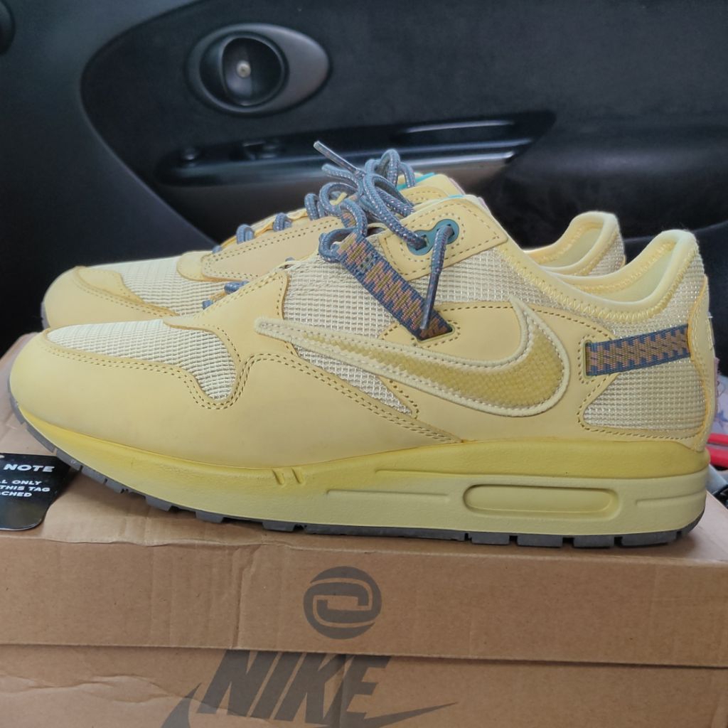 Nike Air Max 1 x Travis Scott (Cactus Jack) Saturn Gold LIKE NEW 42,5