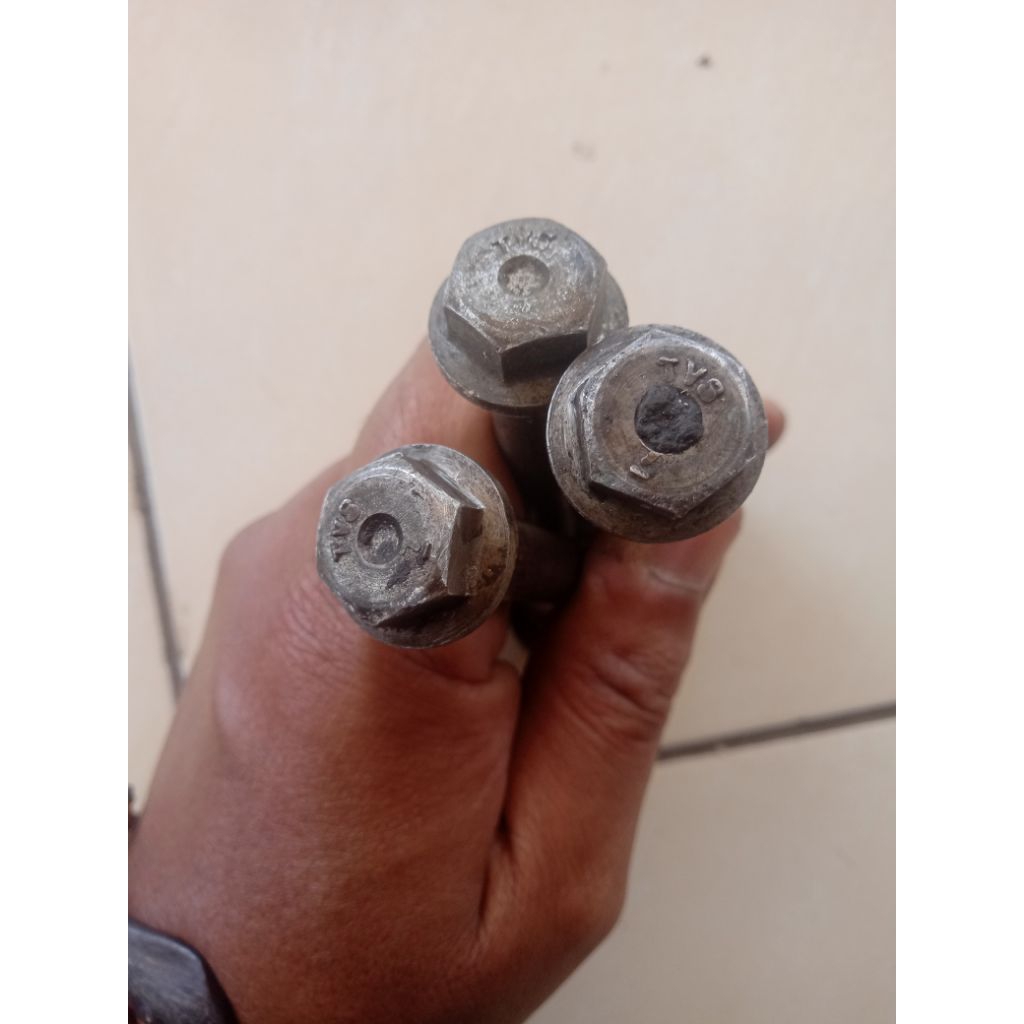 baut mesin tvs neo110 xi original